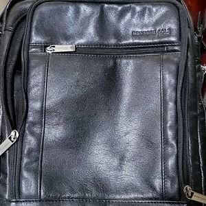 Kenneth Cole Black Leather Men's Crossbody Bag
